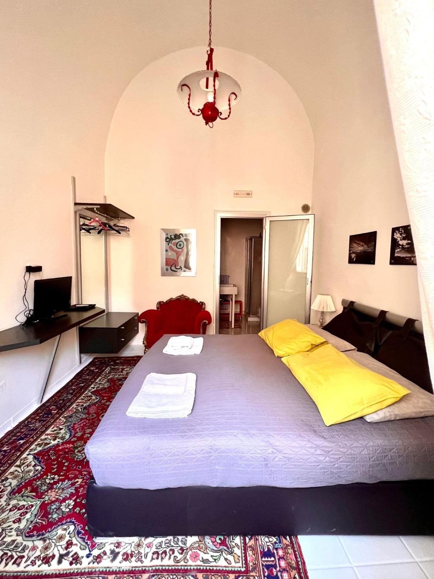 Casa Vacanza Saint Patrick Barletta Exterior photo